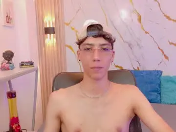 Chaturbate Live Sex Cam of nikolay_gregori