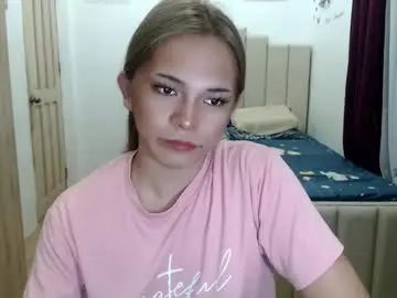 Chaturbate Live Sex Cam of queen_heart0