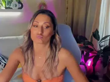 Chaturbate Adult Webcams of sarahholly