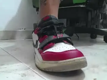 Chaturbate Adult Video Chat of srfindomfeet_