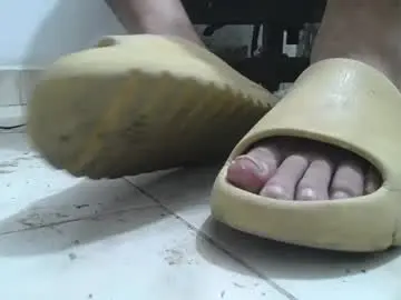 Chaturbate Sex Cam of srfindomfeet_