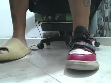 Chaturbate Best Webcam of srfindomfeet_