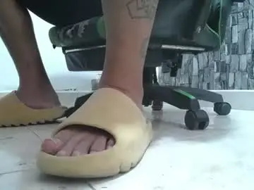 Chaturbate Adult Webcam of srfindomfeet_
