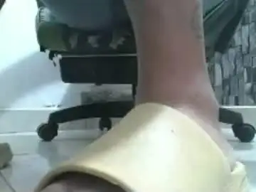 Chaturbate Free Live Porn of srfindomfeet_