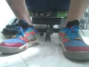 Chaturbate Nude Webcam of srfindomfeet_