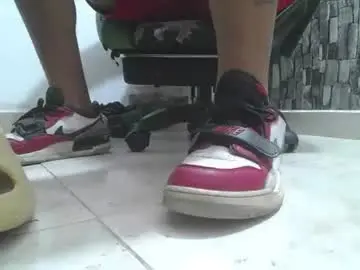 Chaturbate Best Webcam of srfindomfeet_