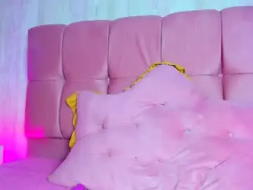 Chaturbate Live Sex of yensy_2614