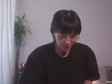 Chaturbate Live Porn of meganmei666