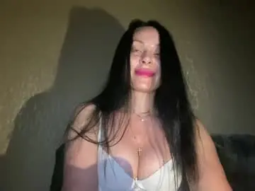 Chaturbate Live Sex Cam of honeyvibe26