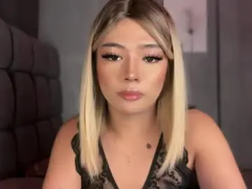 Chaturbate Nude Webcam of trexie_fucks15