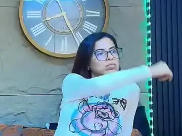 Chaturbate Watch Live Sex Cams of emily_loperaa