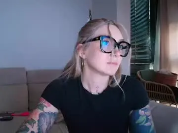 Chaturbate Adult Webcams of tattoobbgirl