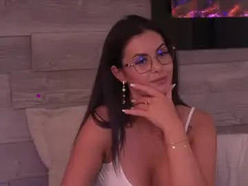 Chaturbate Best live sex cam show of glamourousmom