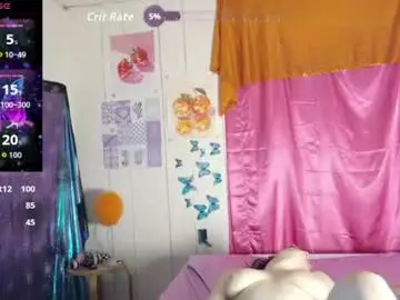 Chaturbate Live Sex Cam of lunaquinn45
