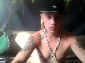 Chaturbate Live Sex Cam of altboy010