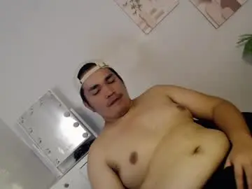 Chaturbate Best live sex cam show of ure_fattytoy143