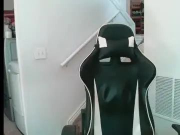 Chaturbate Live Sex Cam of justintym69