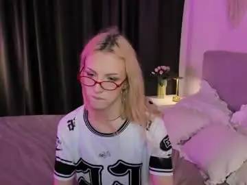 Chaturbate Live Sex Cam of tiffany_king