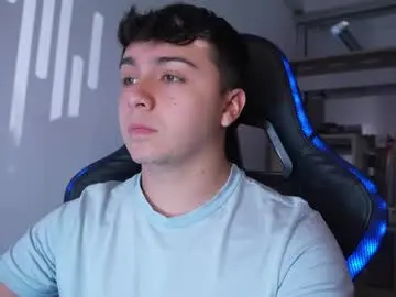 Chaturbate Sex Chat of aron__cooper