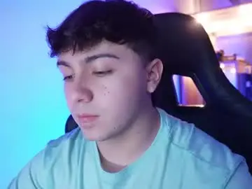 Chaturbate Watch Live Sex Cams of aron__cooper