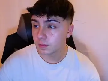 Chaturbate Free Live Porn of aron__cooper