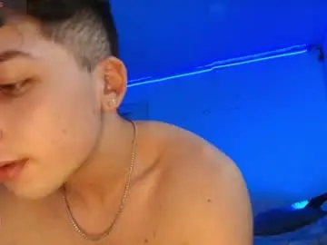 Chaturbate Watch Live Sex Cams of oliver_kyy