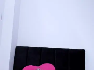 Chaturbate Live Sex Cam of gemma_rose_