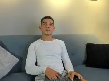 Chaturbate Live Sex Cam of natan_77
