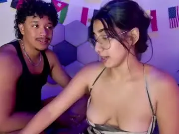 Chaturbate Free Porn Cam of desireduo_tgn