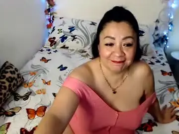 Chaturbate Live Sex Cam of yourhornyjuliette