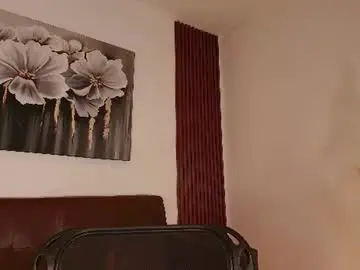 Chaturbate Best live sex cam show of hilaryebony_