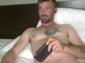 Chaturbate Nude Webcam of redheadlover828