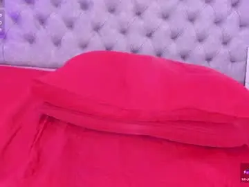 Chaturbate Sex Cam of sofia_girl_