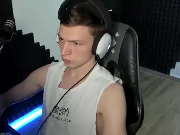 Chaturbate Live Sex Cam of yoi_aji
