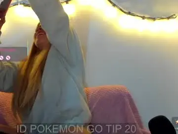 Chaturbate Live Sex Cam of meowmelf