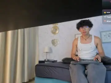 Chaturbate Best live sex cam show of lyan_twink