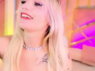 Chaturbate Live Porn of mariluu_