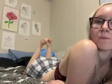 Chaturbate Watch Live Sex Cams of itshallie