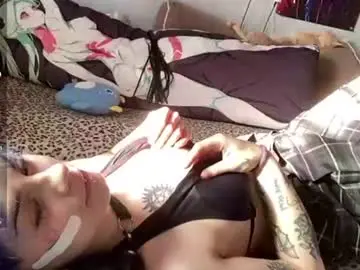 Chaturbate Watch Live Sex Cams of lillianhusk