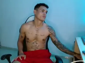 Chaturbate Live Sex Cam of master_hot777