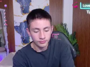 Chaturbate Free Live Porn of andres_tay
