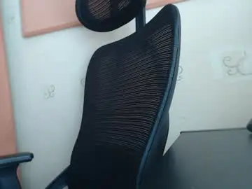 Chaturbate Live Sex Cam of karolhorny96
