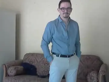 Chaturbate Free Porn Cam of ilovecuteguy79