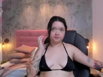 Chaturbate Live Sex Cam of annyhills1