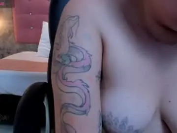 Chaturbate Live Porn of annyhills1