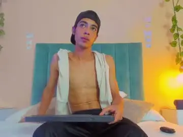 Chaturbate Live Sex Cam of liam_mercurio