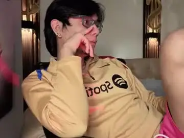 Chaturbate Free Live Porn of davoxer