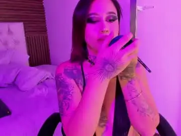 Chaturbate Best live sex cam show of emilymora1_