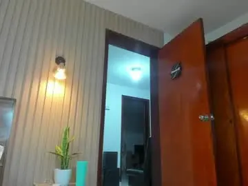 Chaturbate Live Sex of valeryn_rosse