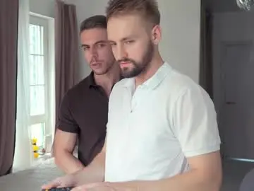 Chaturbate Live Sex Cam of muscularfriend